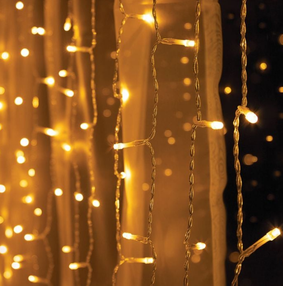Lytworx 400 LED Warm White Connectable Curtain Lights Christmas Decoration