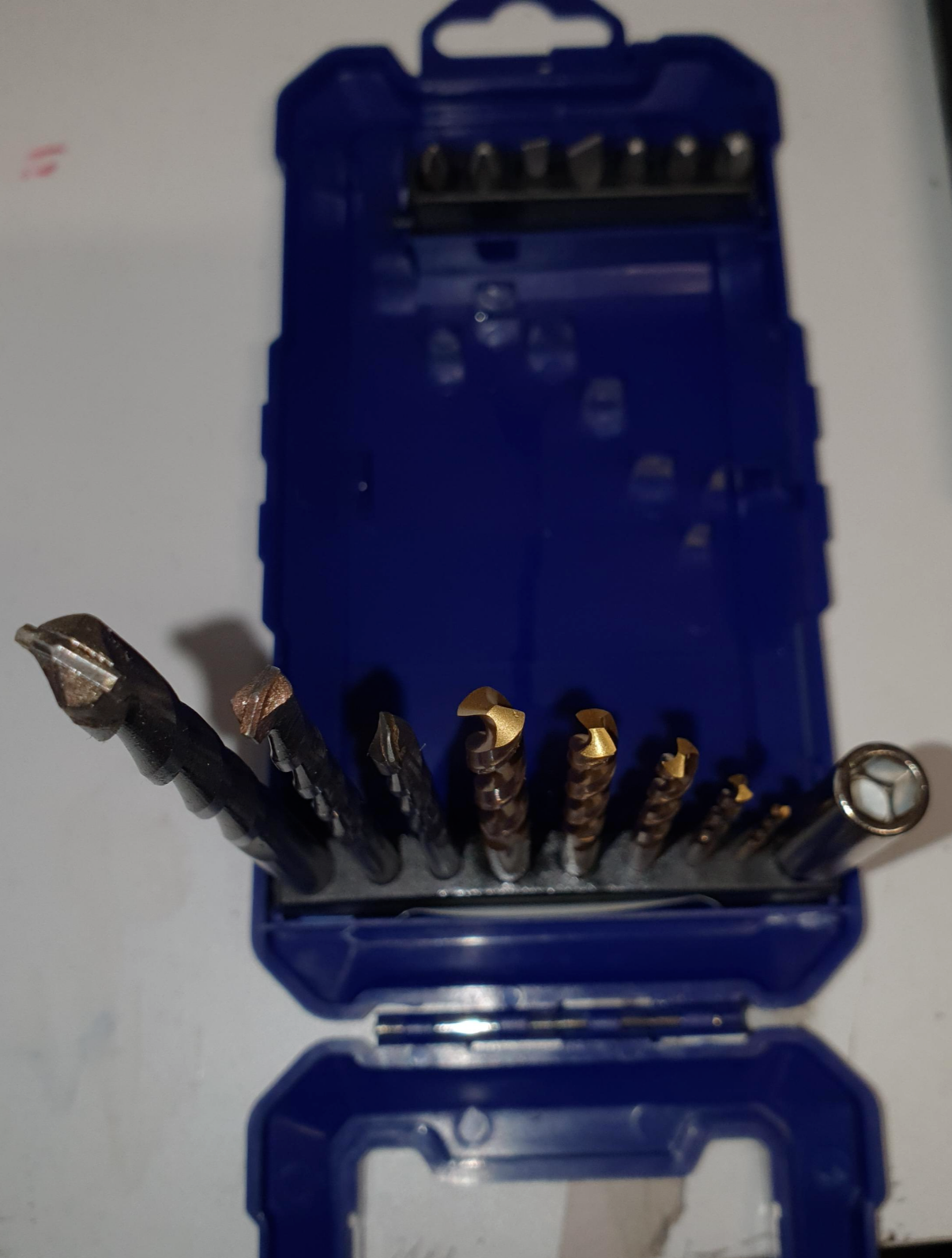 Irwin 16 Pcs Masonry Drill & Screwdriving Titanium Set Wood Metal Brick Bit Tool