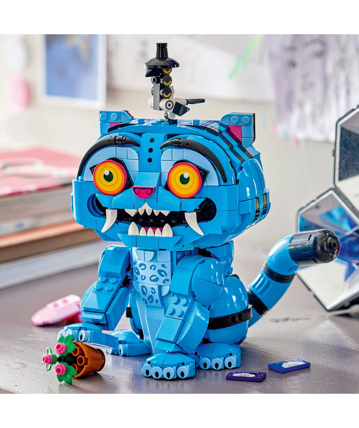 LEGO KPop Demon Hunters Derpy Tiger and Sussie Bird 72537