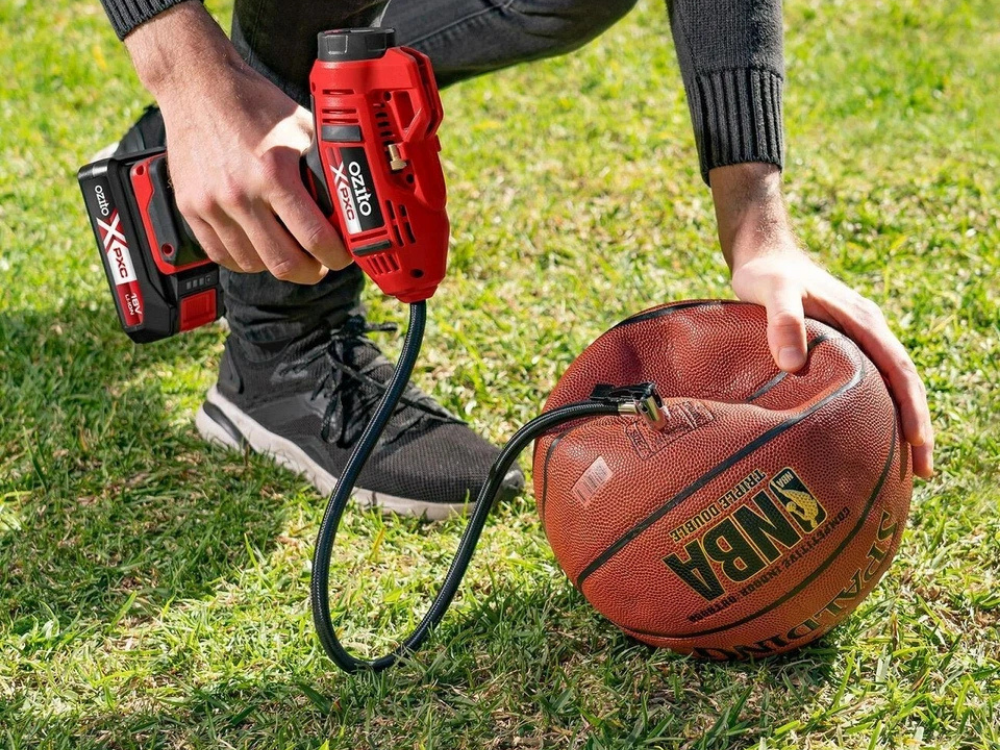 Ozito PXC 18V Cordless Air Inflator – Skin Only