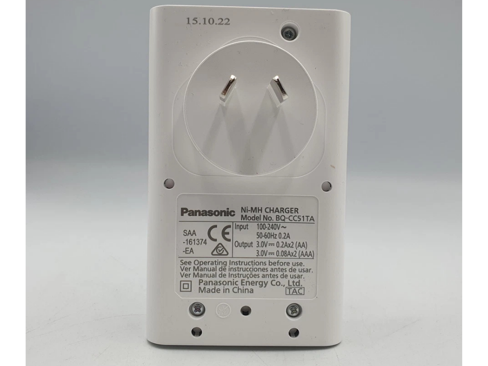 Panasonic Eneloop Charger Kit – 4x AA 2000mAh, 90–180min Charge