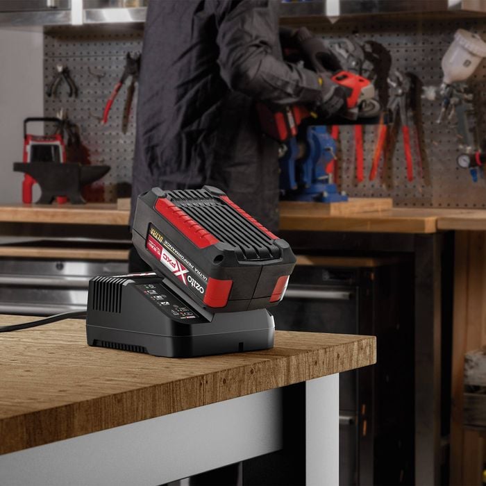 Ozito PXC 18V 5.2Ah Cordless Ultra Battery And Charger Pack PXBC-520