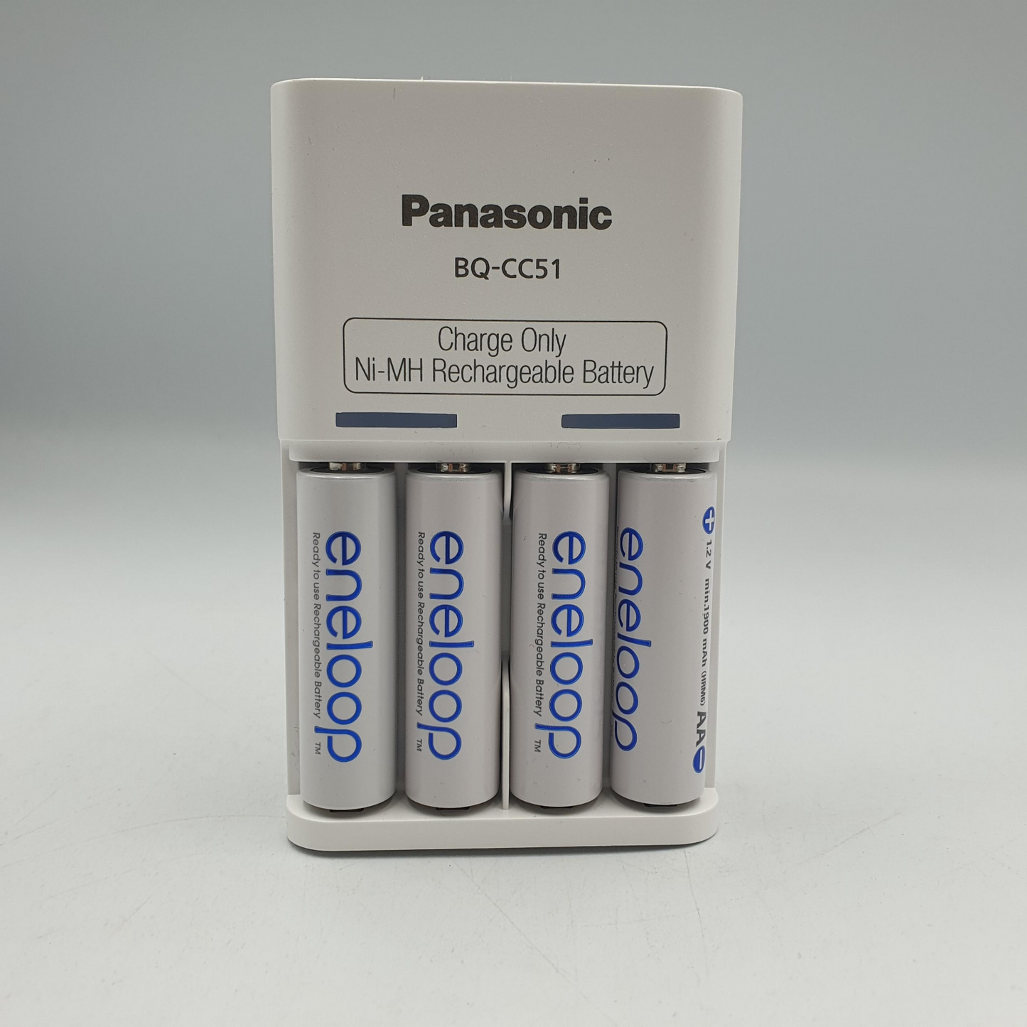 Panasonic Eneloop Quick Charger w/ 4x AA Batteries 2000mAh 90-180min Charge AU