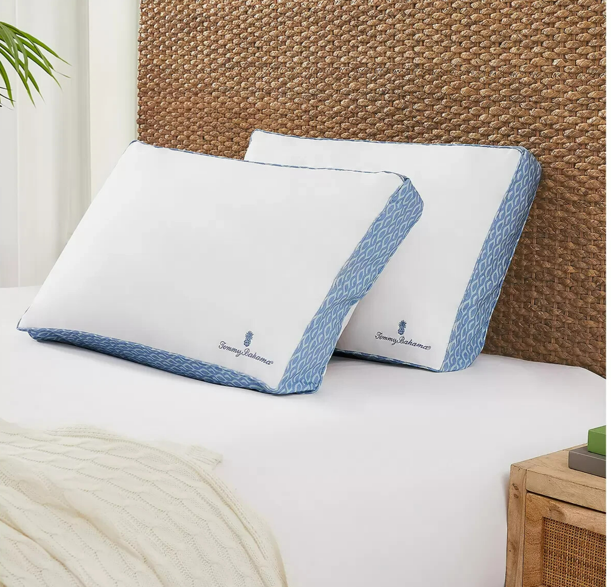 Tommy Bahama Pillows Colossal Knit Comfortable Sleep Fibre Fill 2 Pack