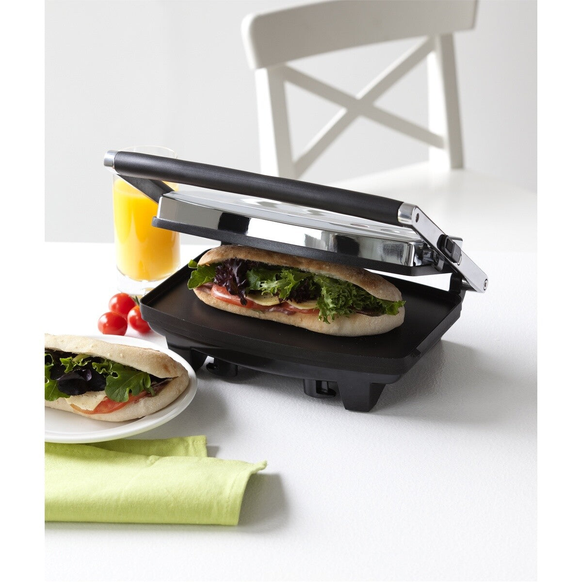 2 Slice Sandwich Maker Electric Press Grill Non Stick Flat Plate Toaster Toastie
