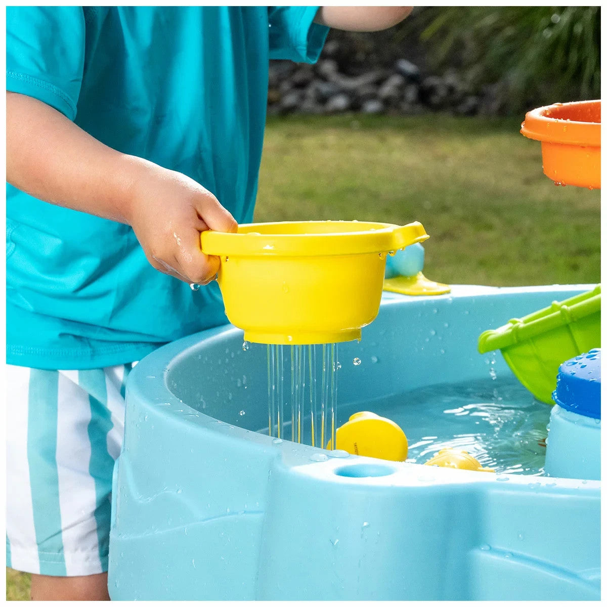 Step 2 Double Cascading Rapids Water Table Kids Play Toy 23 Pcs Accessories