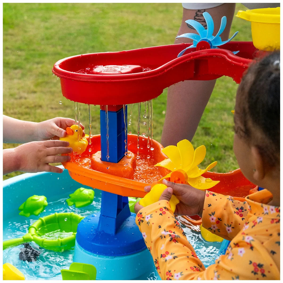 Step 2 Double Cascading Rapids Water Table Kids Play Toy 23 Pcs Accessories