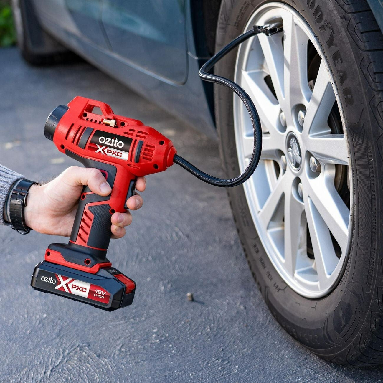 Ozito PXC 18V Air Inflator Cordless Compressor Tyre High Pressure - SKIN ONLY