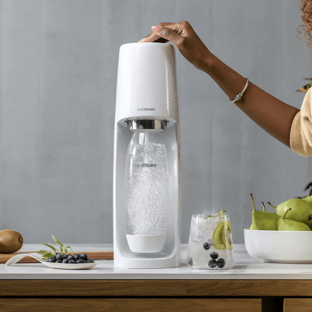SodaStream Spirit Sparkling Drink Water Soda Fizzy Drinks Machine Maker White