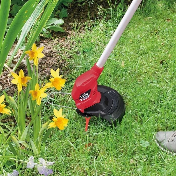 Ozito PXC Cordless Blower Grass Trimmer Battery Charger Kit 18V Lawn Garden Tool