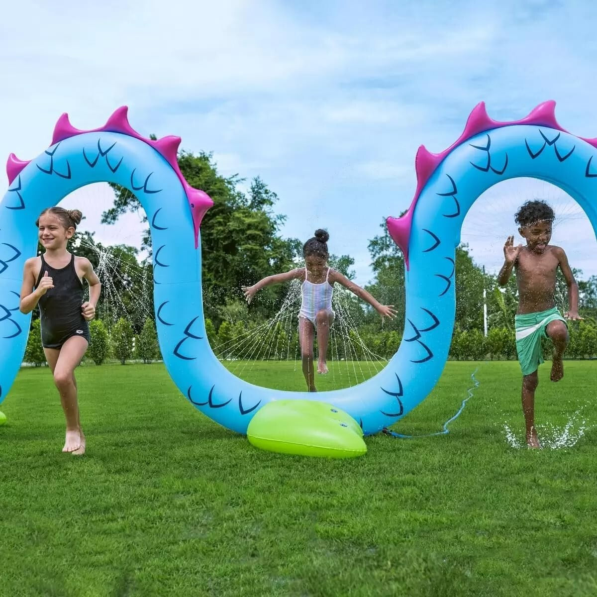 H2OGO Giant Sea Serpent Sprinkler Outdoor Yard Kids Inflatable Water Play