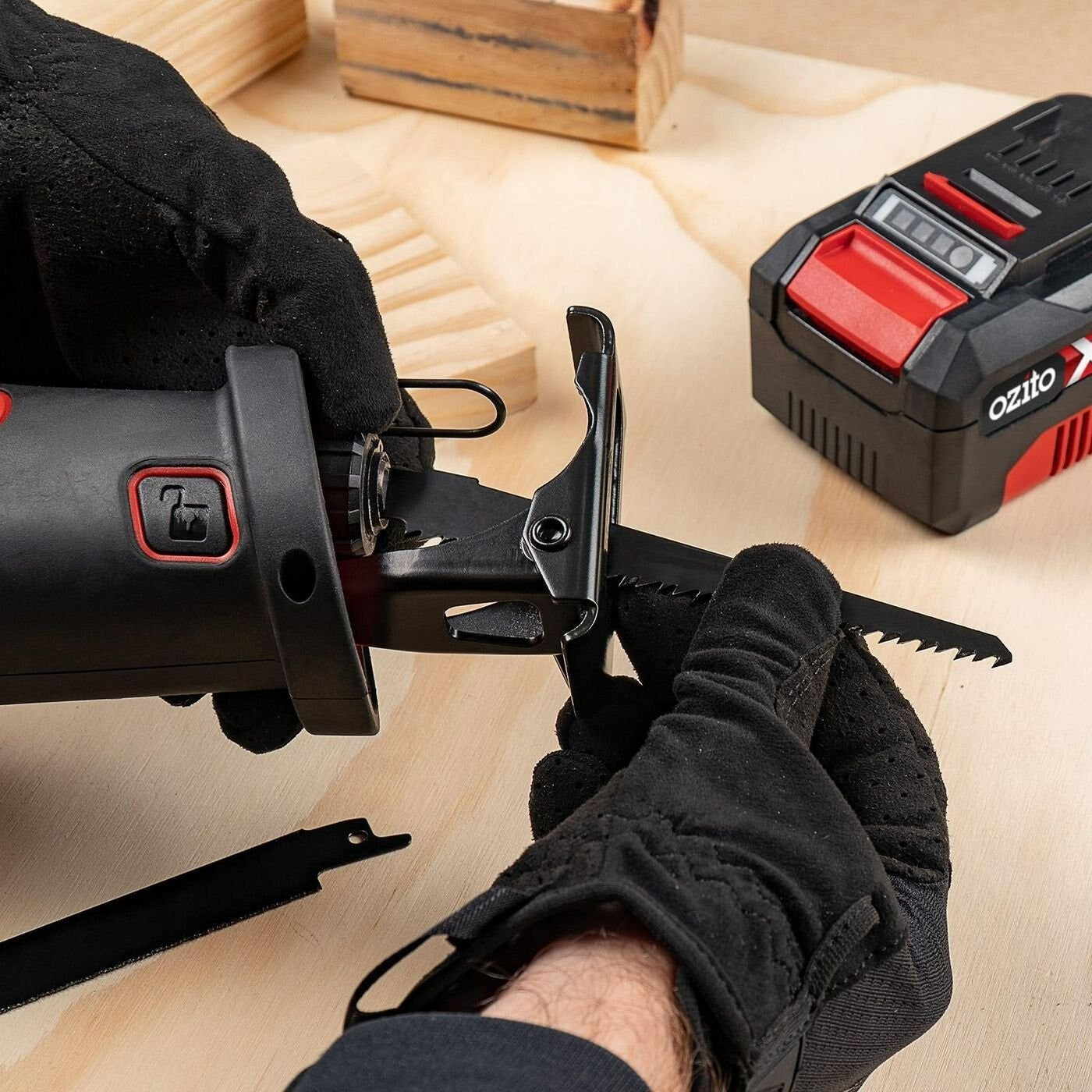 Ozito PXC 18V Reciprocating Saw Cutter Cordless Brushless Home Garden SKIN ONLY
