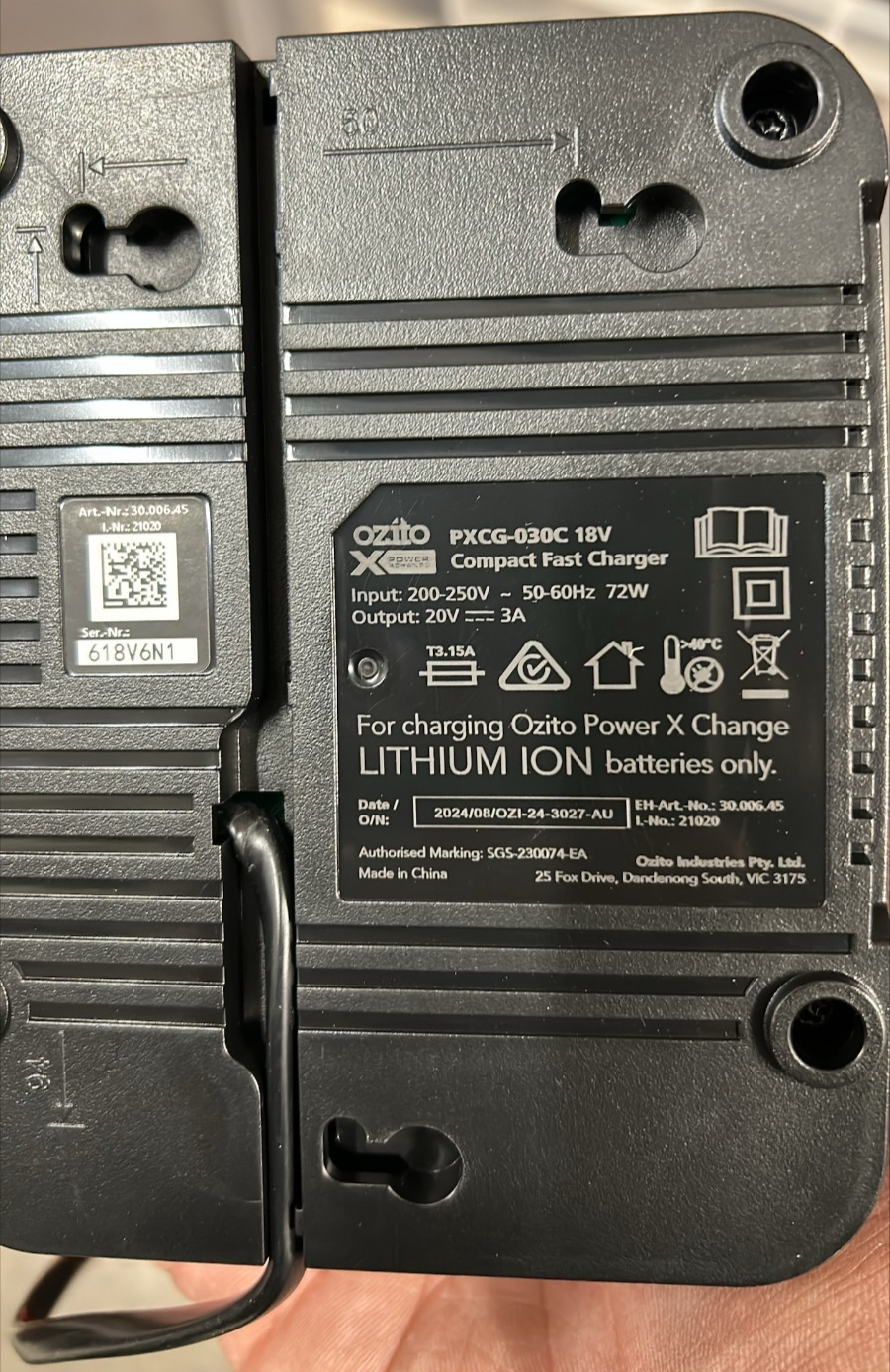 Ozito Charger PowerX Change 18V PXC Lithium Ion Battery Compact PXCG-030C