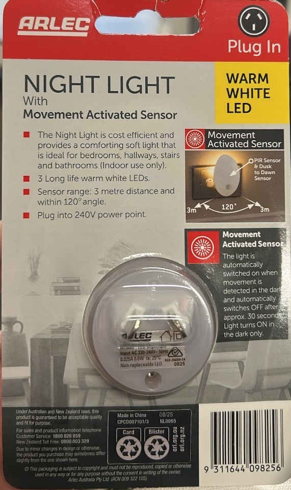 Arlec Motion Sensor LED Plug In Nightlight 240V Warm White Light Stairs Hallway