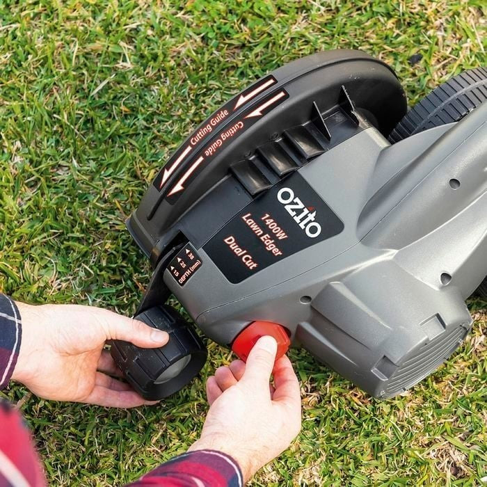 Ozito Grass Trimmer Tool 1400W 190mm Corded Lawn Edger Garden Yard Edging