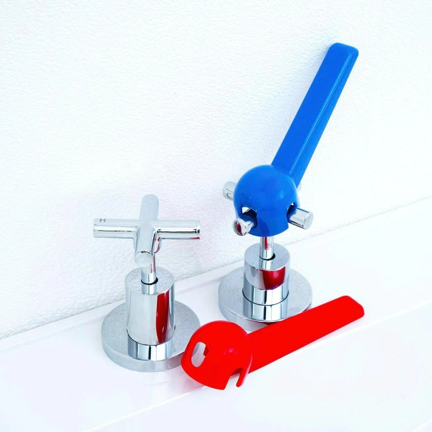 evekare Cross Handle Tap Turner Pair Red / Blue Cross Handle Kitchen Tapware