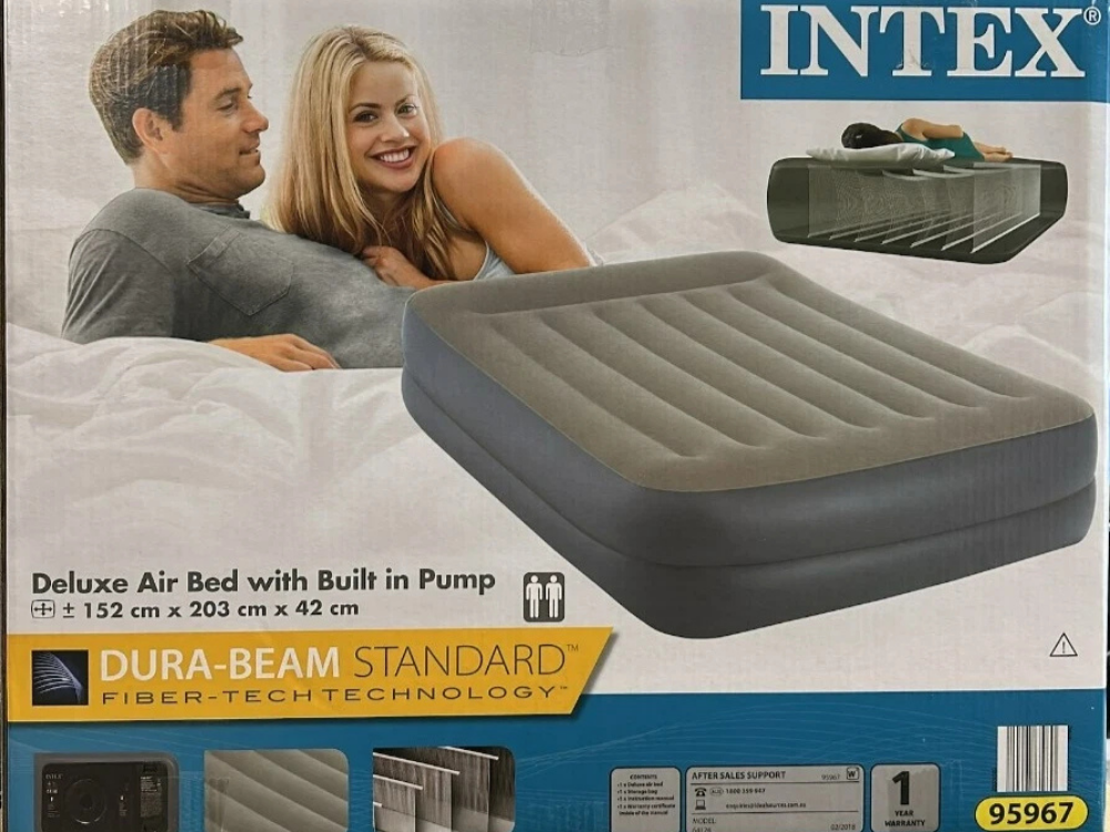 Intex Dura-Beam Standard Deluxe Air Bed – Inflatable Mattress with Built-In Pump