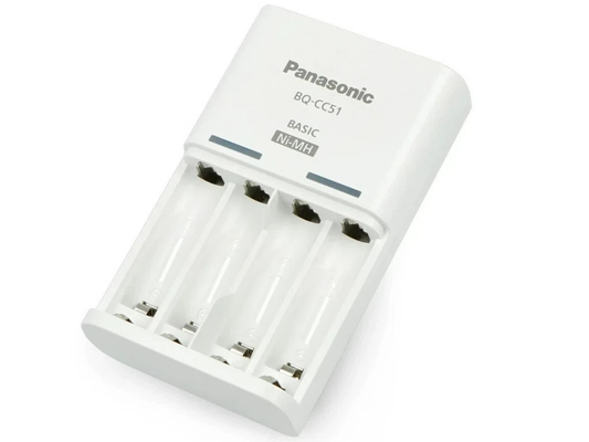 Panasonic Eneloop Charger Kit – 4x AA 2000mAh, 90–180min Charge