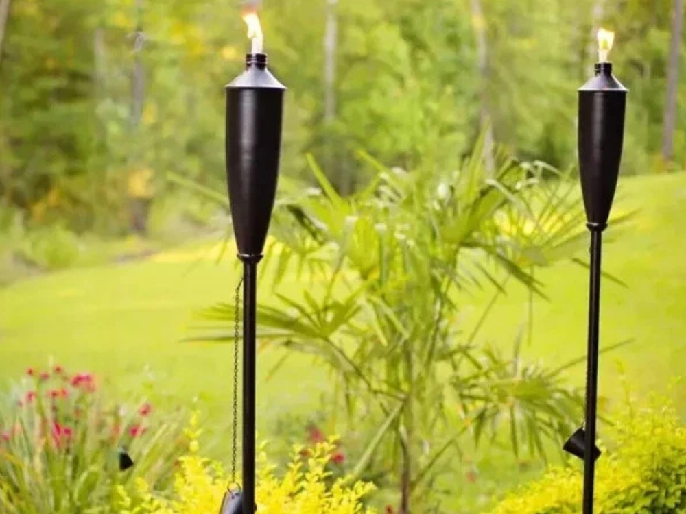 2-Pack Black 180cm Garden Torch Citronella Oil Lanterns with Snuffer