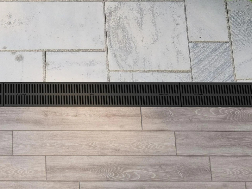 Everhard EasyDRAIN Compact – Outdoor 1m Water Channel & Grate