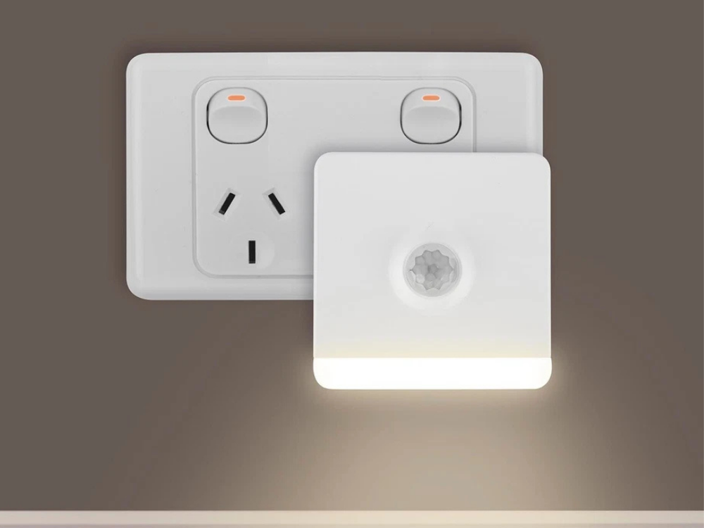 Arlec Motion Sensor LED Nightlight – 240V Plug-In, Square Design