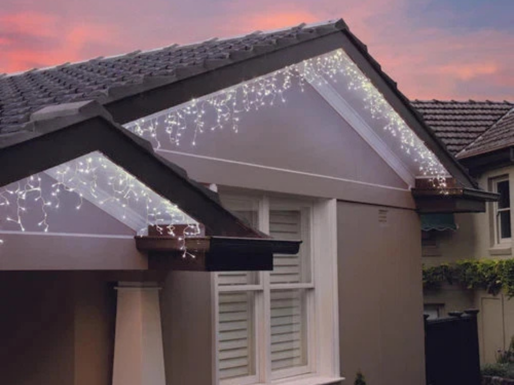 Lytworx Solar White Icicle Lights – 720 LEDs Falling Style