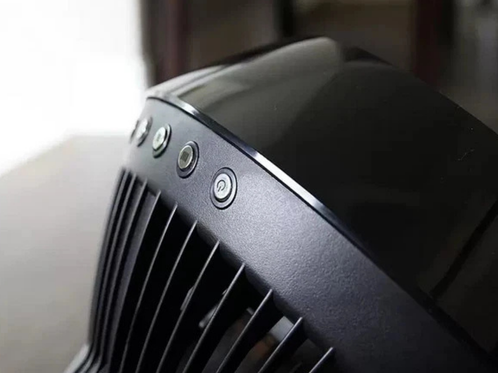 Vornado 660 Floor Fan – Whole Room Air Circulator in Gloss Black