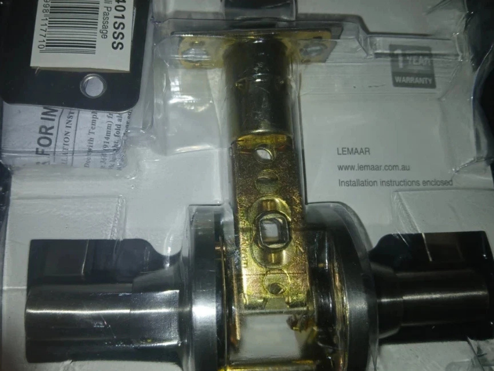 Ikonic Dali Passage Lever Satin Stainless Steel Door Knob Lock Handle Set