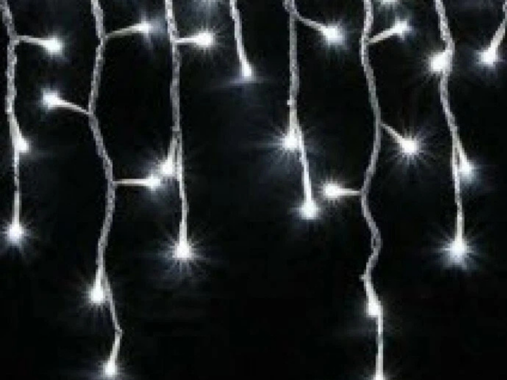 White LED Icicle Lights 1200 – Lytworx Xmas String Lights