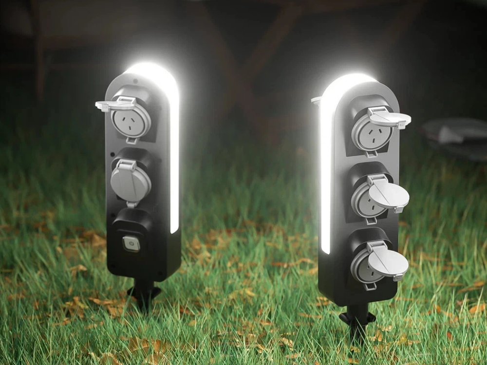 Outdoor 5-Outlet Powerboard with Sensor, IP55 Rated