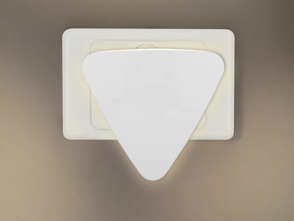 Arlec Plug-In LED Night Light – Dusk to Dawn Sensor