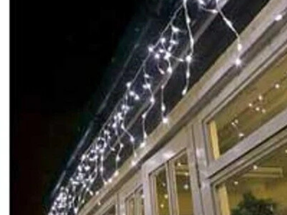 Lytworx 23.9m Solar String Lights – 1200 White LED Icicle Lights