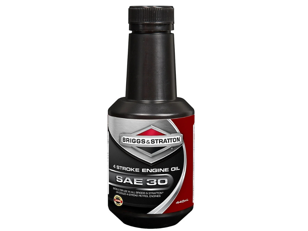 Briggs &amp; Stratton SAE30 4-Stroke Engine Oil – Air-Cooled Petrol Engines